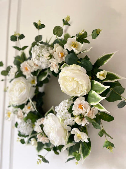 Faux Elegant Country Floral Wreath